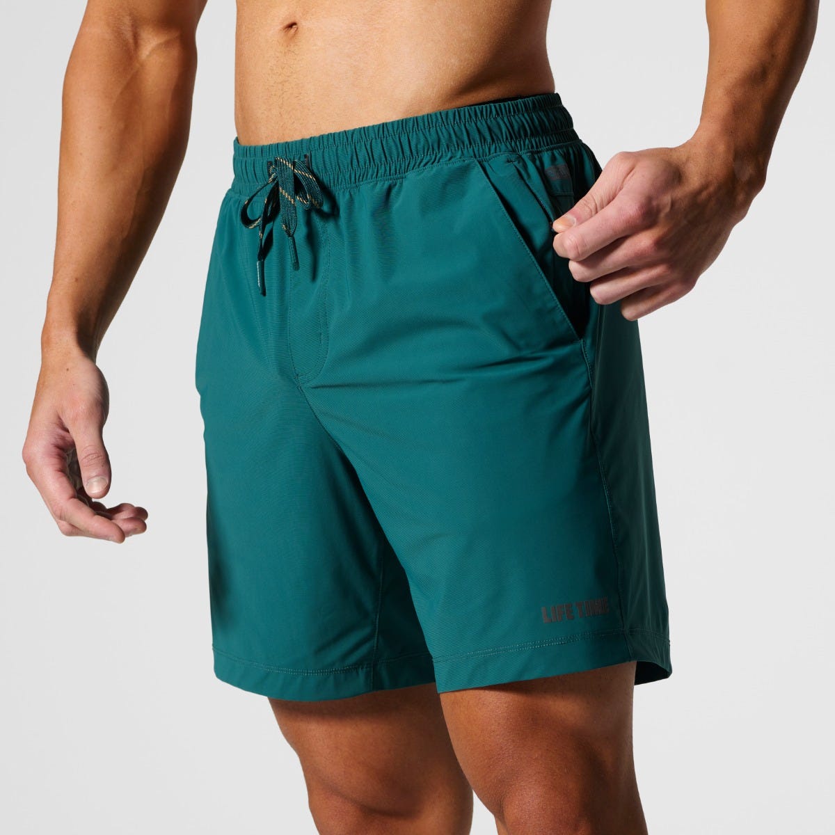 apin25888753-ecomm-2025-q4-shorts-green-m-01-3x-1140x1140-1