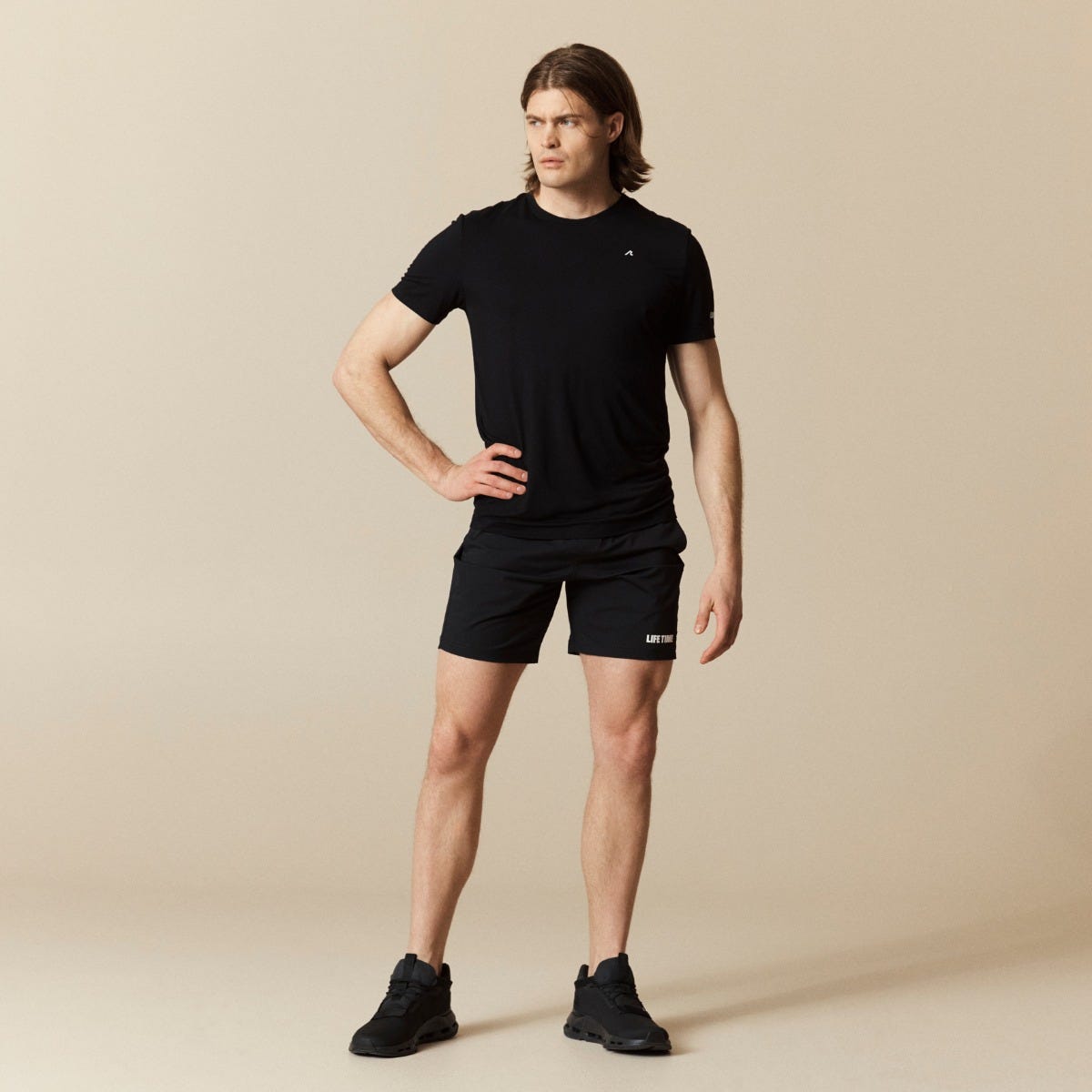 apin261081534-core-2026-tshirt-short-black-m-01-3x-1140x1140-1