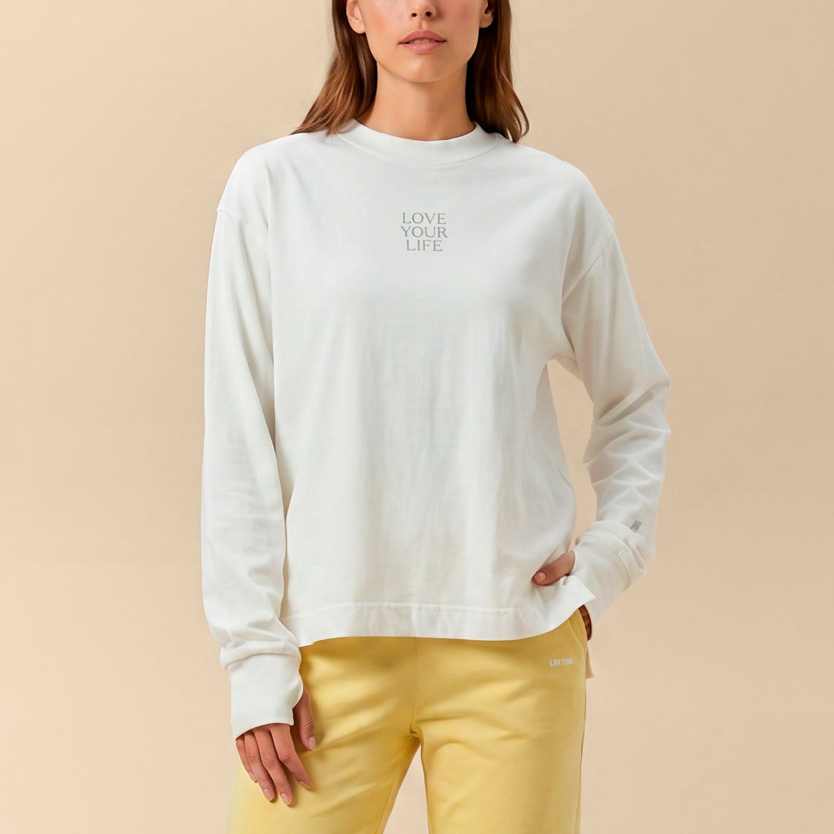 apin261081546-ecomm-apparel-2026-q2-longsleeve-white-f-03-2-3x-1140x1140_1