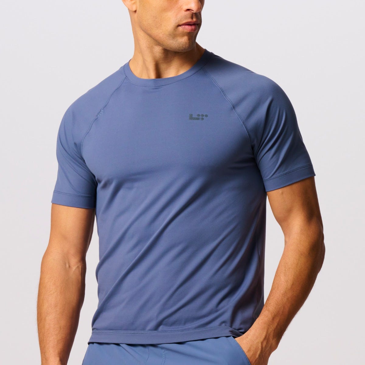 apin261154350-ecomm-2026-q1-apparel-tshirt-shorts-blue-m-06-3x-1140x1140-1
