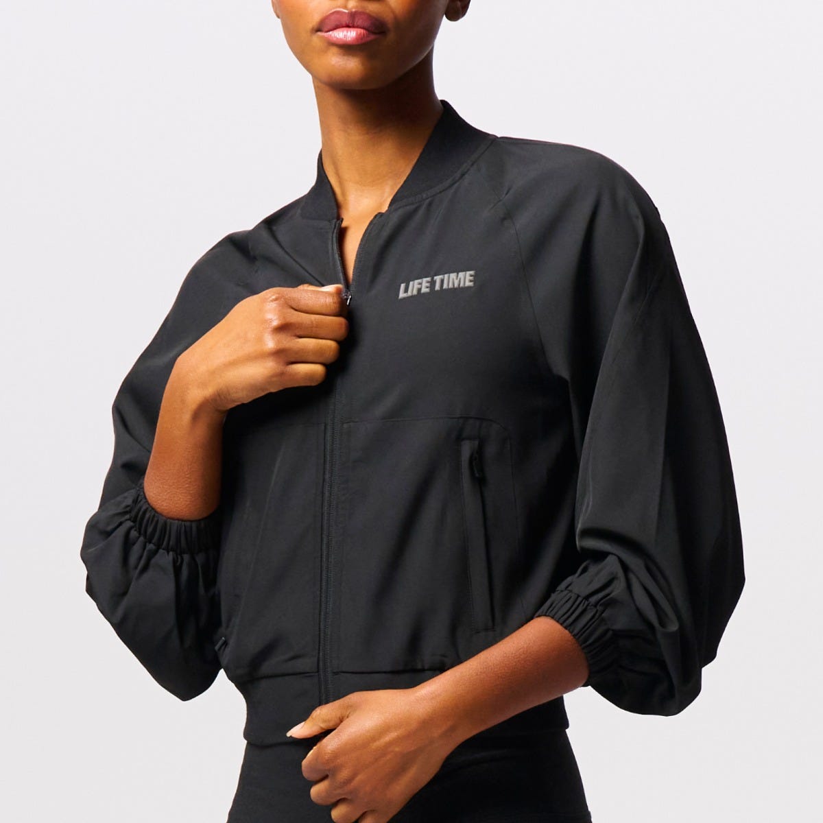 apin261154350-ecomm-2026-q1-apparel-zipup-legging-black-f-01-2-3x-1140x1140-1